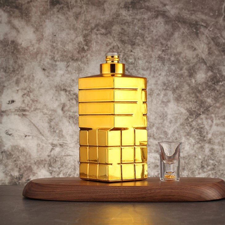 Square Golden Color Whisky Glass Bottle